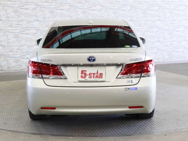 TOYOTA CROWN MAJESTA HYBRID 2014