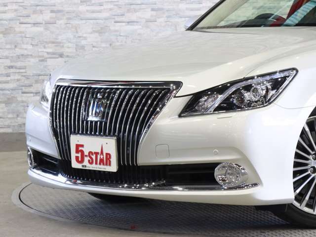 TOYOTA CROWN MAJESTA HYBRID 2014