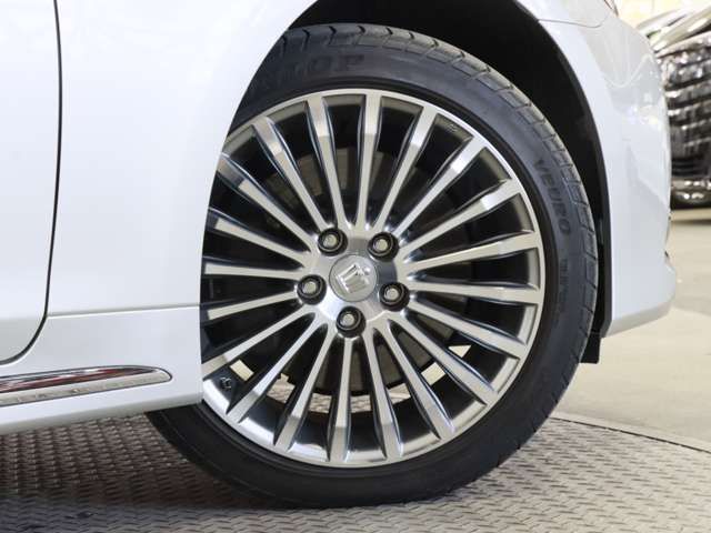 TOYOTA CROWN MAJESTA HYBRID 2014