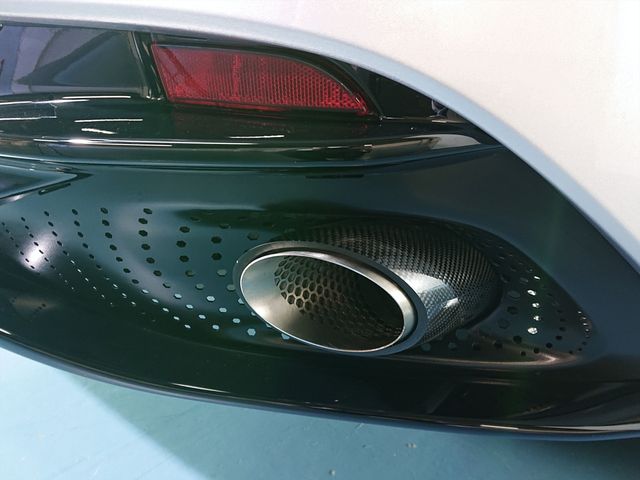 ASTON MARTIN ASTON MARTIN 2024