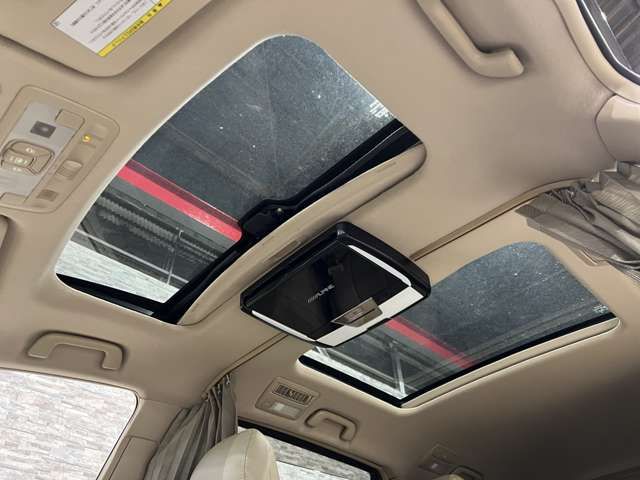 TOYOTA ESTIMA  4WD 2013