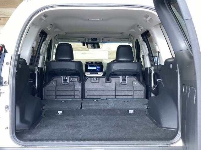 TOYOTA LANDCRUISER PRADO 2018