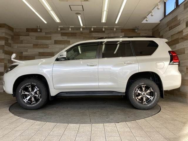 TOYOTA LANDCRUISER PRADO 2018