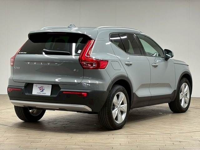 VOLVO VOLVO XC40 2023