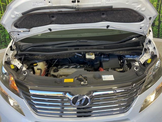 TOYOTA VELLFIRE 2010