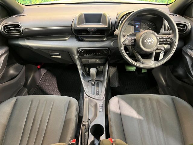 TOYOTA YARIS HYBRID 2025