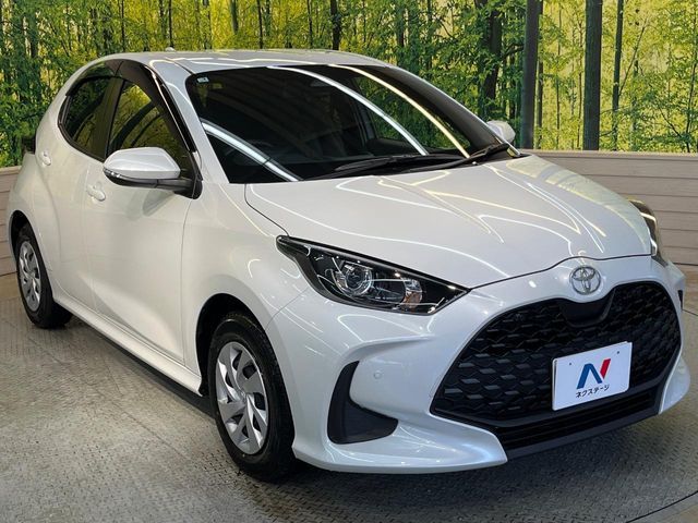 TOYOTA YARIS HYBRID 2025