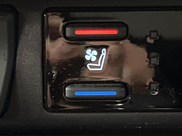 TOYOTA RAV4 PHV 2021