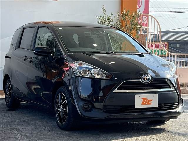 TOYOTA SIENTA HYBRID 2016