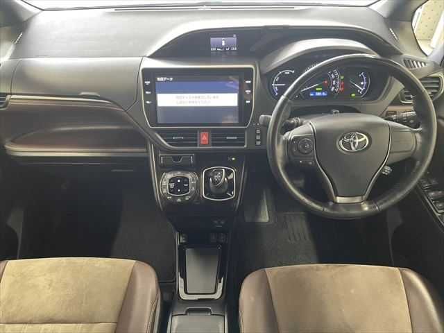 TOYOTA ESQUIRE HYBRID 2018