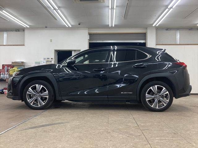 TOYOTA LEXUS UX300e 2022