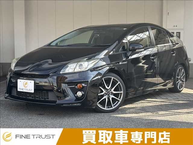 TOYOTA PRIUS 2012