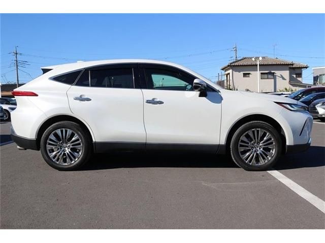 TOYOTA HARRIER HYBRID 2021