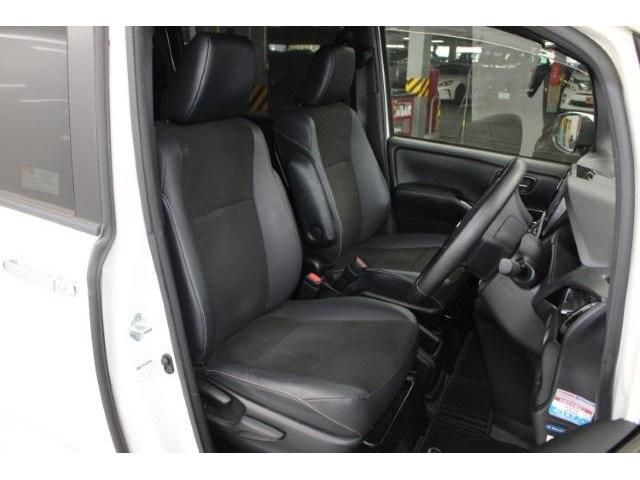 TOYOTA NOAH HYBRID 2019