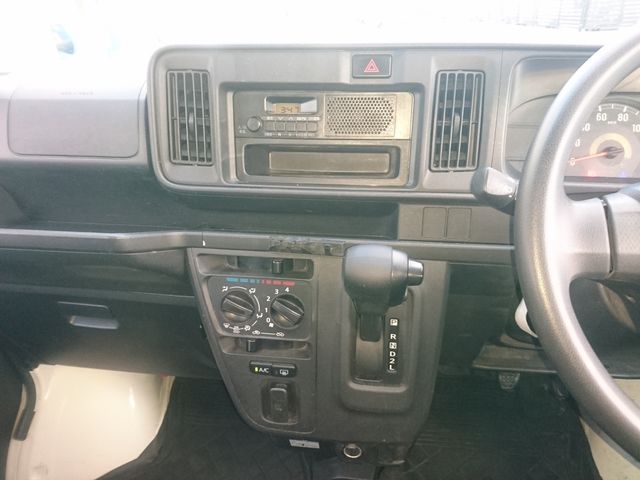 DAIHATSU HIJET CARGO 2020