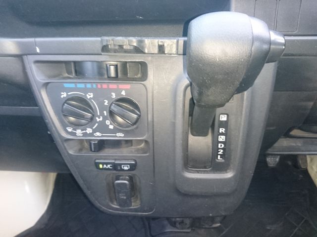 DAIHATSU HIJET CARGO 2020