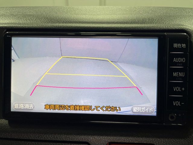 TOYOTA HIACE COMMUTER 2017