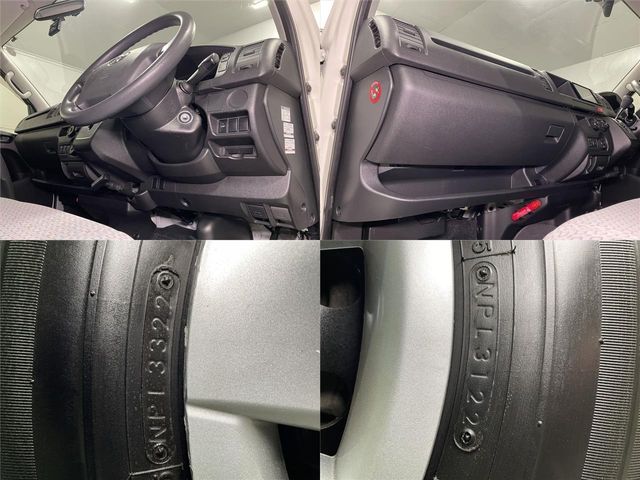 TOYOTA HIACE COMMUTER 2017