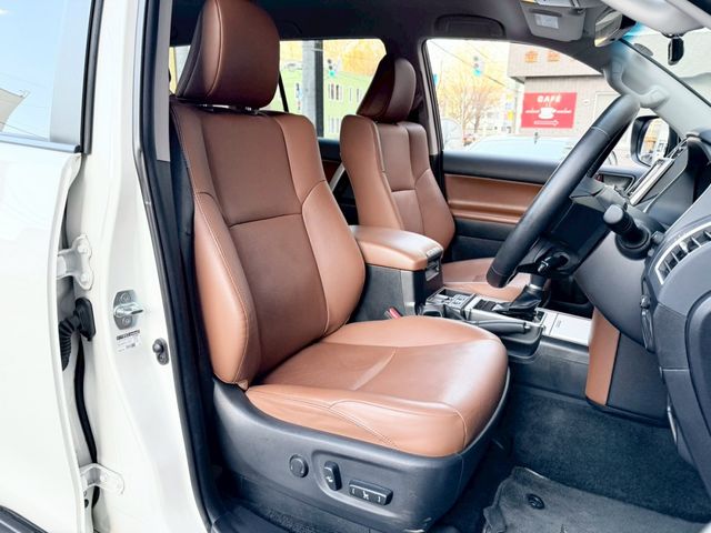 TOYOTA LANDCRUISER PRADO 2022