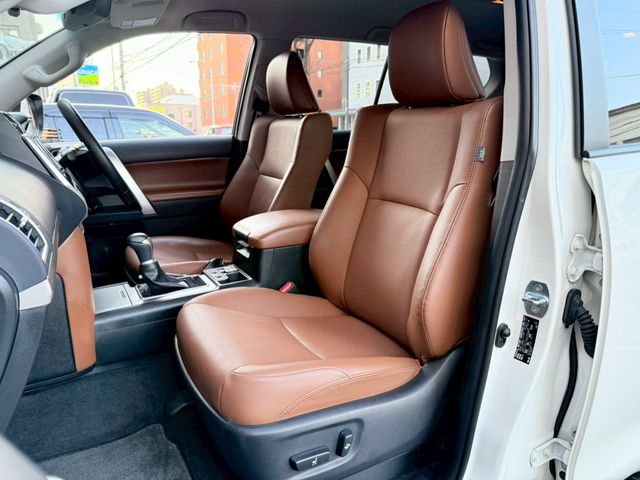 TOYOTA LANDCRUISER PRADO 2022