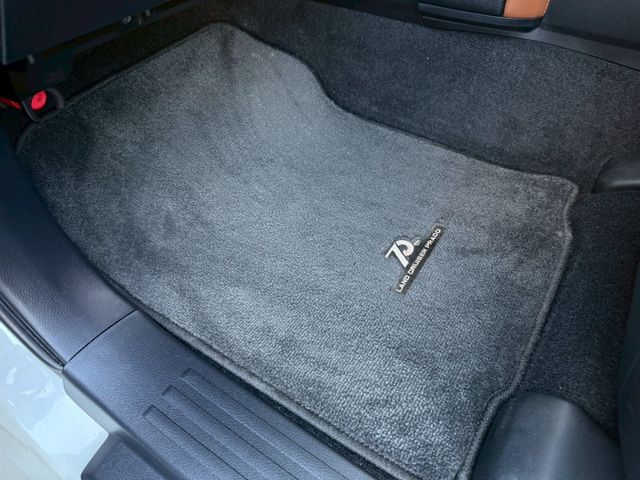 TOYOTA LANDCRUISER PRADO 2022