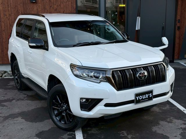 TOYOTA LANDCRUISER PRADO 2022