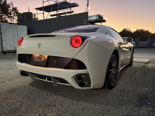 FERRARI FERRARI California 30 2013