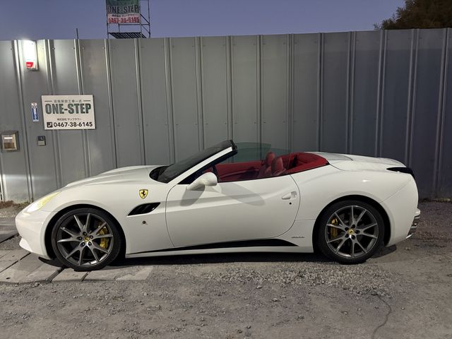 FERRARI FERRARI California 30 2013