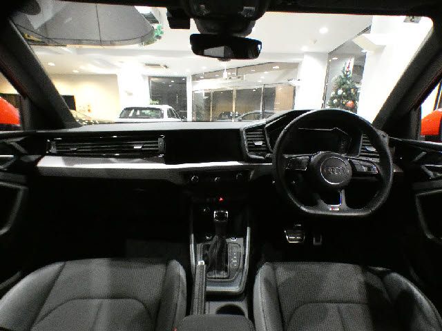 AUDI AUDI A1 citycarver 2021