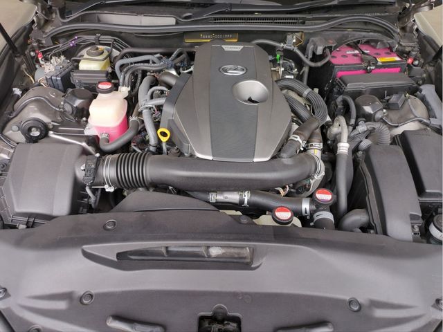 TOYOTA LEXUS IS200t 2015