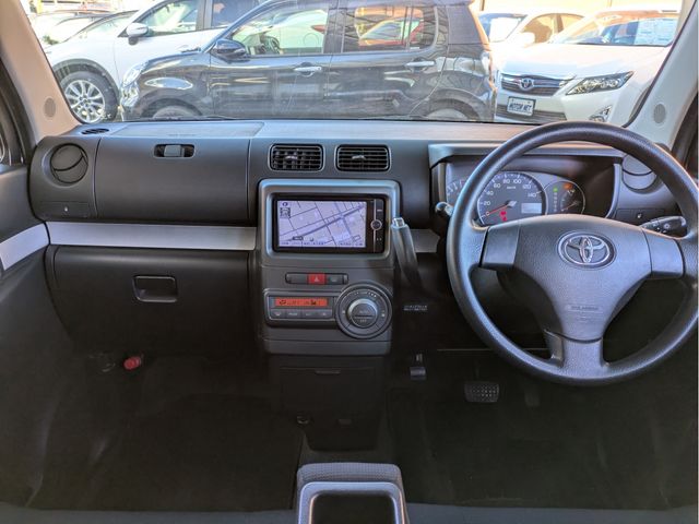 TOYOTA PIXIS SPACE CUSTOM 2012