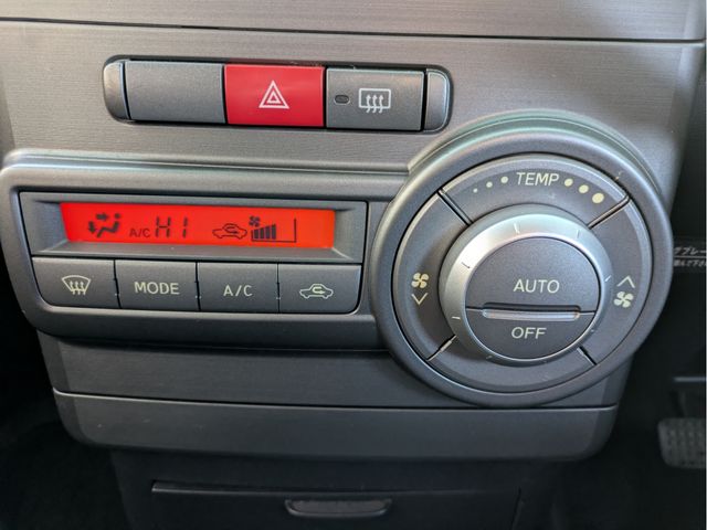 TOYOTA PIXIS SPACE CUSTOM 2012