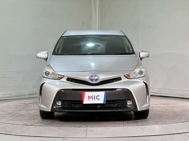 TOYOTA PRIUS Alpha 2015