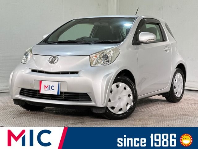 TOYOTA iQ 2011