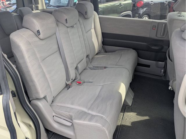 HONDA STEPWAGON 4WD 2014