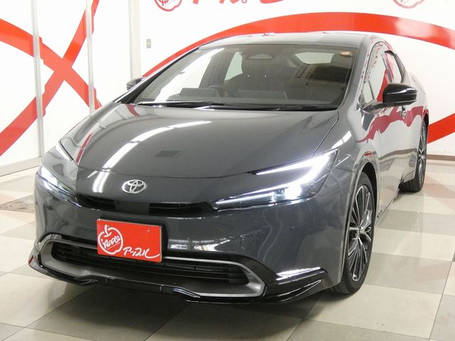 TOYOTA PRIUS 4WD 2025