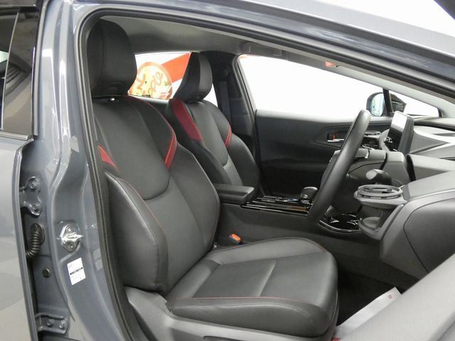 TOYOTA PRIUS 4WD 2025