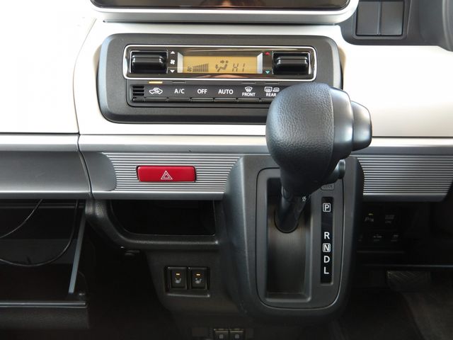 SUZUKI Spacia 4WD 2023