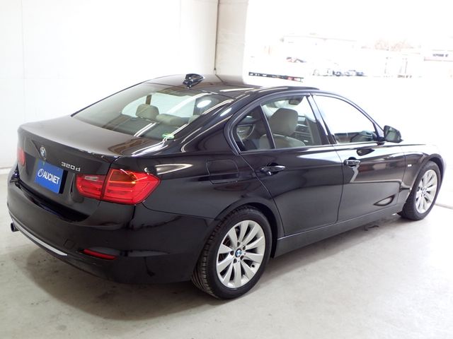 BMW BMW 3series sedan 2013