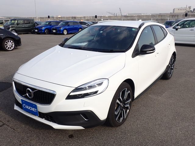 VOLVO VOLVO V40 CROSS COUNTRY 2019