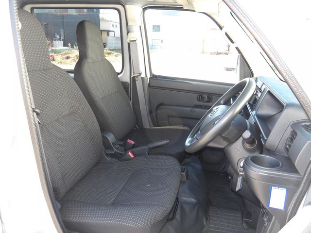 DAIHATSU HIJET CARGO 2021