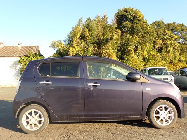 DAIHATSU MIRA e:S 2012