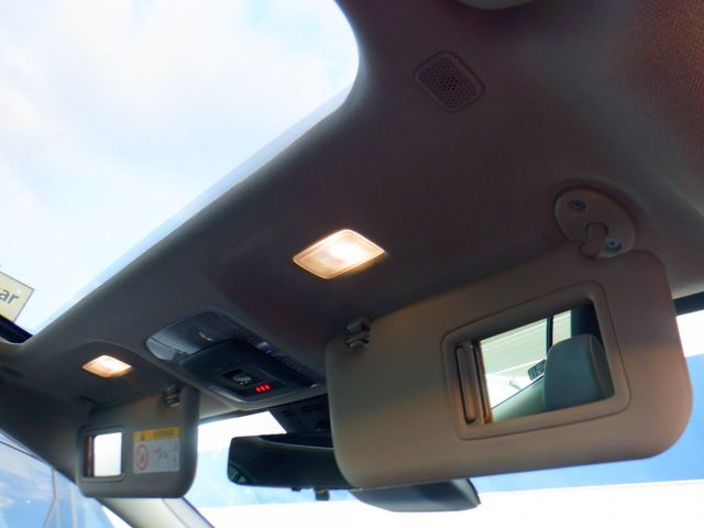 TOYOTA PRIUS 4WD 2025