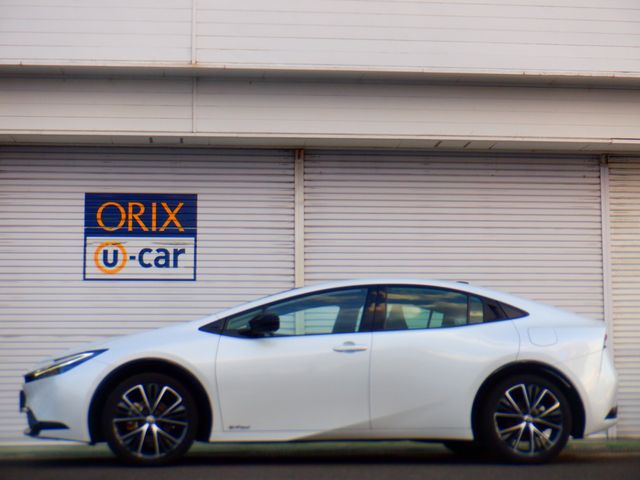 TOYOTA PRIUS 4WD 2025