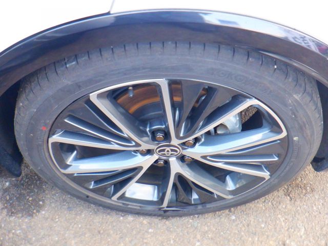 TOYOTA PRIUS 4WD 2025