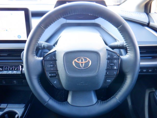 TOYOTA PRIUS 4WD 2025