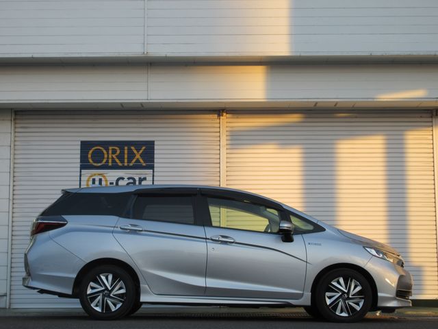 HONDA SHUTTLE HYBRID 2022