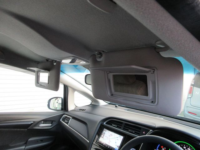 HONDA SHUTTLE HYBRID 2022