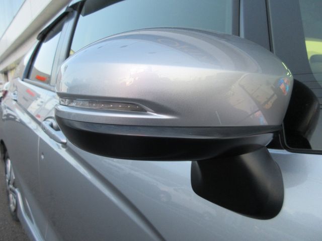 HONDA SHUTTLE HYBRID 2022