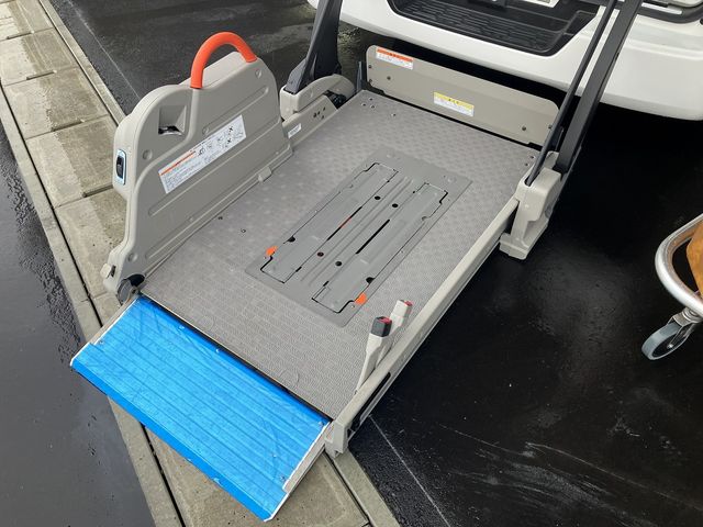 NISSAN NV350 CARAVAN 4WD 2019